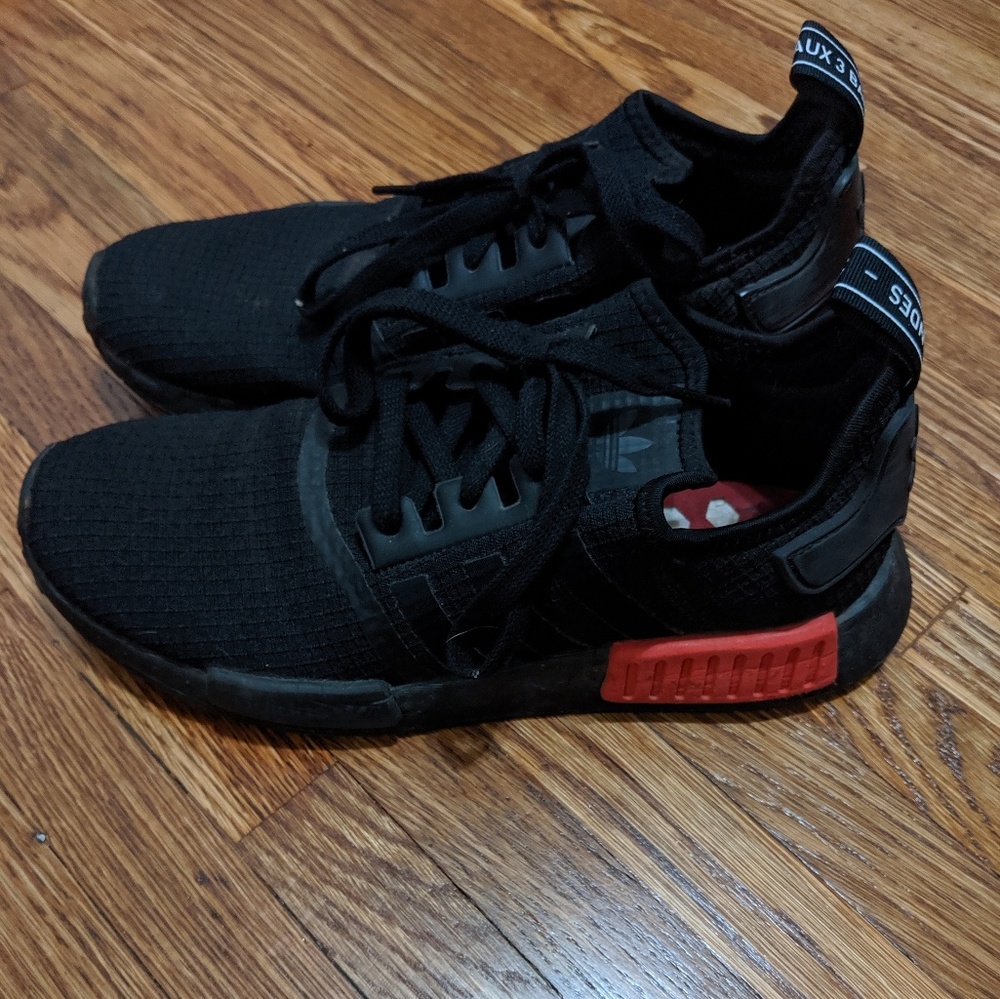 Adidas nmds men's 7 black and red